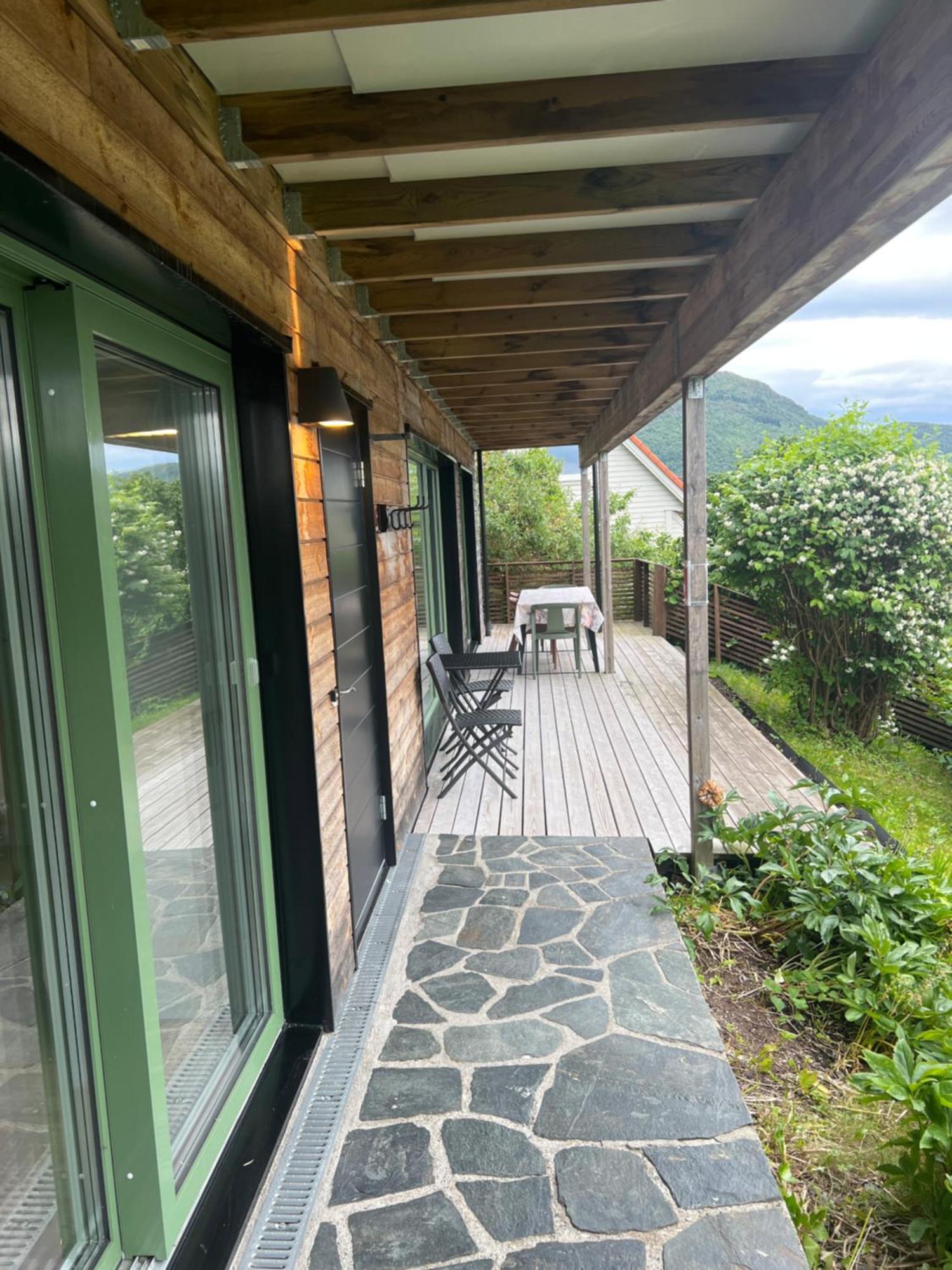 Fin Leilighet Med Parkering! Bergen Zewnętrze zdjęcie